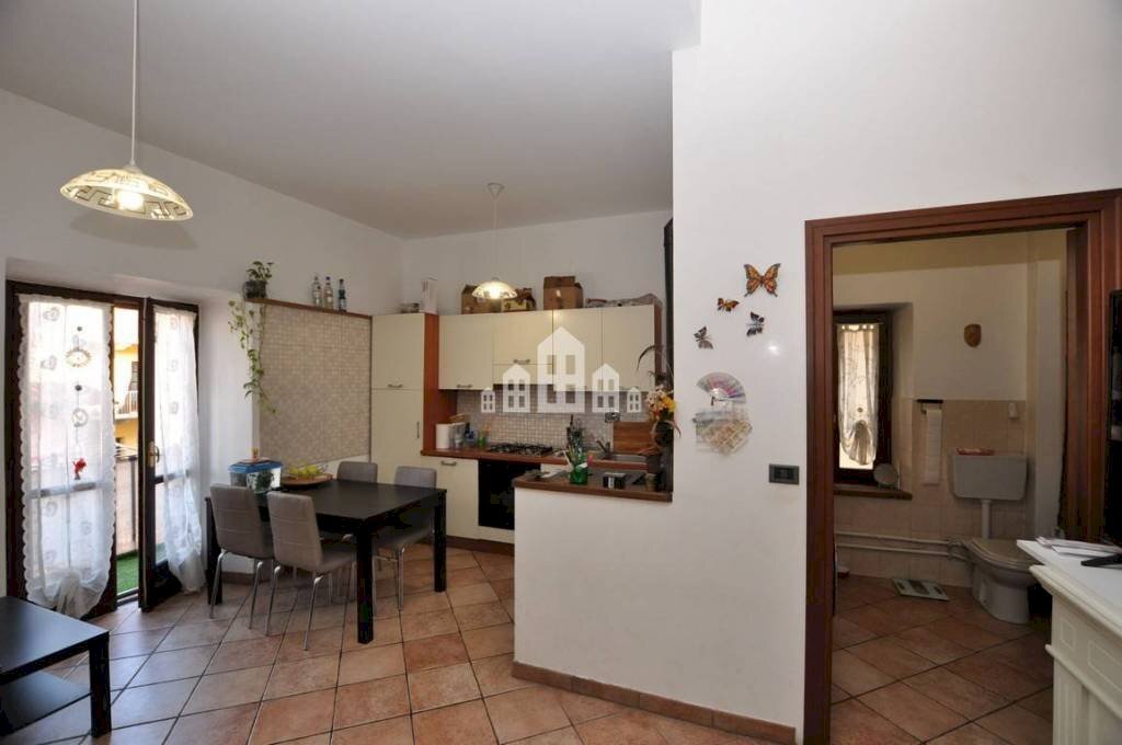 Salone - Two-room apartment piazza Guglielmo Marconi, 6, Salassa - photo 3