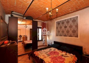 Camera da letto - Two-room apartment piazza Guglielmo Marconi, 6, Salassa - photo 19