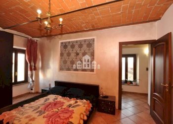 Camera da letto - Two-room apartment piazza Guglielmo Marconi, 6, Salassa - photo 20