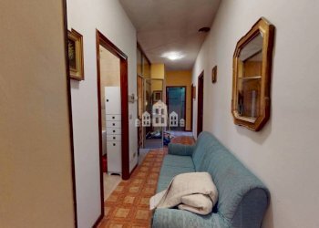 Corridoio - Independent house via Aosta, 42, Ivrea - photo 44