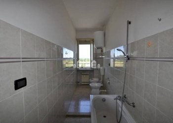 Bagno - Three-room apartment via Micheletto, 87, Feletto - photo 16