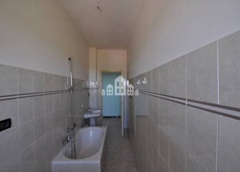 Bagno - Three-room apartment via Micheletto, 87, Feletto - photo 17