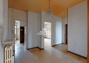 Corridoio - Apartment via Giraudo, 44, Castellamonte - photo 2