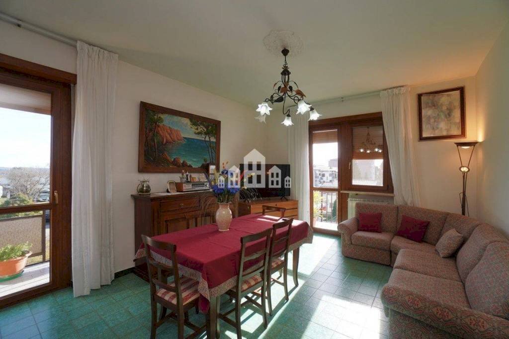 Salone - Four-room apartment via Villa, 10, Valperga - photo 1