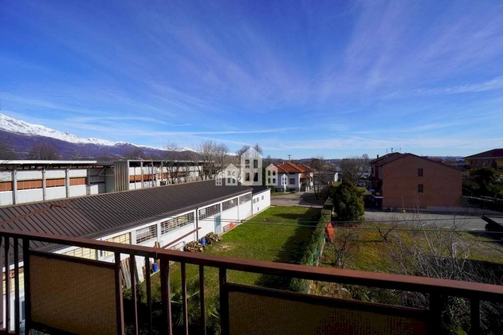 Balcone - Four-room apartment via Villa, 10, Valperga - photo 2