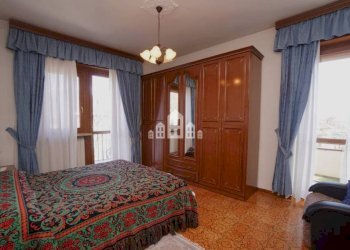 Camera da letto - Quadrilocale via Villa, 10, Valperga - foto 21