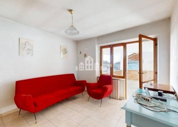 Camera da letto - Independent house via della Villa, 60, Loranzè - photo 17