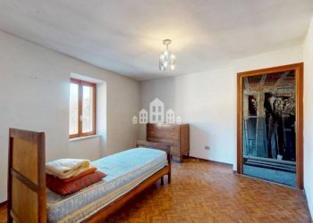 Camera da letto - Independent house via della Villa, 60, Loranzè - photo 19