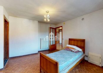 Camera da letto - Independent house via della Villa, 60, Loranzè - photo 21