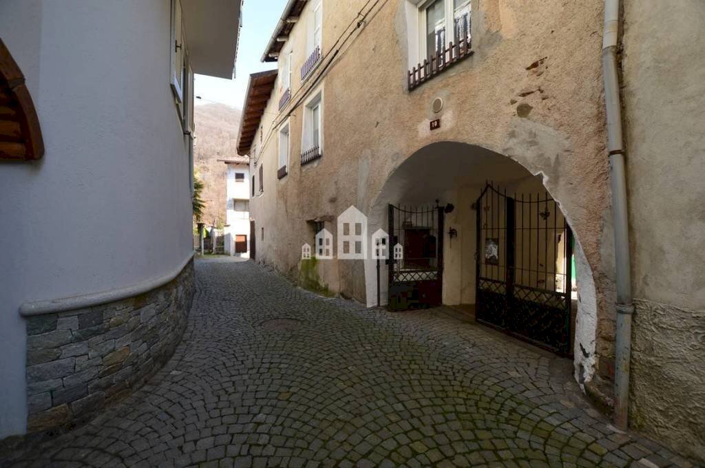 Zona - Casa indipendente via Adua, snc, Issiglio - foto 3