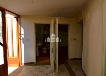 Corridoio - Casa indipendente via Adua, snc, Issiglio - foto 6