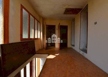 Stanza non arredata - Casa indipendente via Adua, snc, Issiglio - foto 26