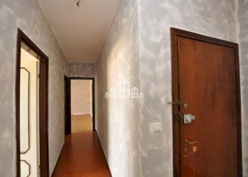 Corridoio - Quadrilocale via Torino, 31, Cuorgnè - foto 16