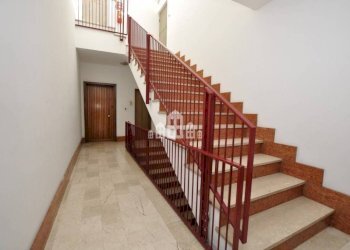 Interno palazzo - Quadrilocale via Torino, 31, Cuorgnè - foto 26