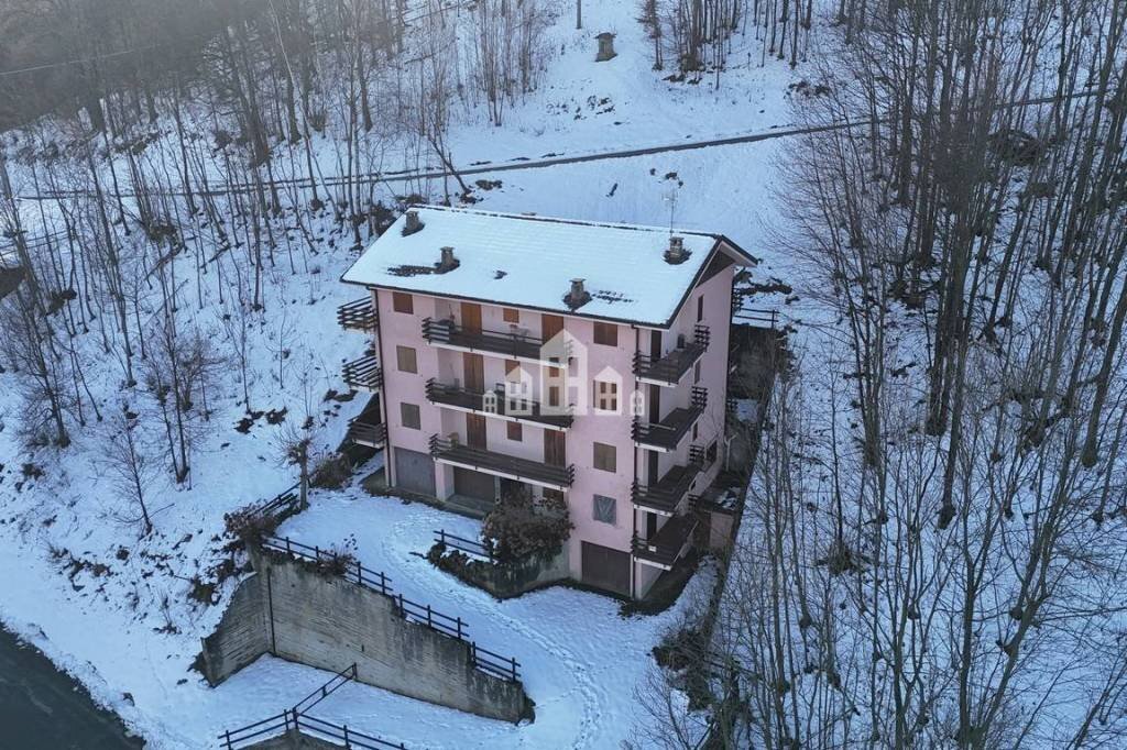 Facciata - Trilocale via Ceritti, 1, Alpette - foto 2