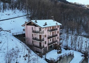 Facciata - Three-room apartment via Ceritti, 1, Alpette - photo 1