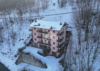 Facciata - Three-room apartment via Ceritti, 1, Alpette - photo 2