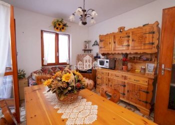 Soggiorno - Three-room apartment via Ceritti, 1, Alpette - photo 10