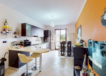 Cucina - Trilocale via Tripoli, 50, Cuorgnè - foto 1