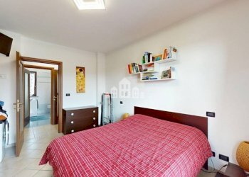 Camera da letto - Trilocale via Tripoli, 50, Cuorgnè - foto 16