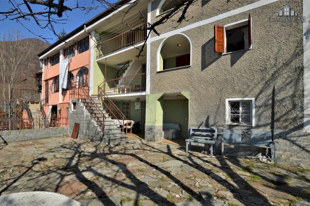 Facciata - Casa indipendente strada Belvedere, snc, Borgiallo - foto 1