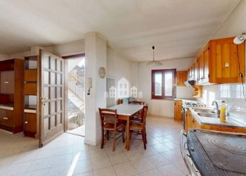 Cucina - Trilocale strada per Campo, 7, Castellamonte - foto 6