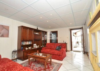 Salone - Casa indipendente vicolo Vigne, 5, Rivarolo Canavese - foto 5