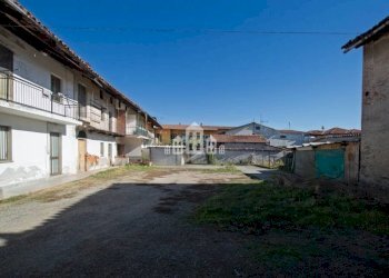 Cortile interno - Casa indipendente vicolo Vigne, 5, Rivarolo Canavese - foto 26