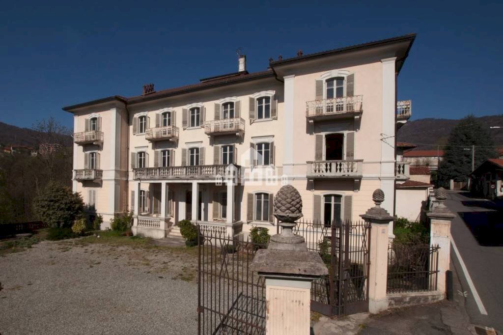 Facciata - Stabile - Palazzo via Truchetti, 41, Forno Canavese - foto 2