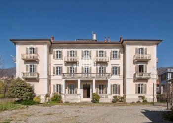 Facciata - Stabile - Palazzo via Truchetti, 41, Forno Canavese - foto 3