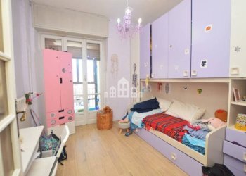 Camera da letto - Four-room apartment via Giovanni Bosco, 5, Cuorgnè - photo 22