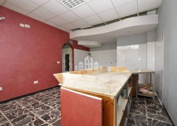 Negozio via Ex Internati, 17, Castellamonte - foto 2