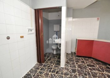 Negozio via Ex Internati, 17, Castellamonte - foto 6