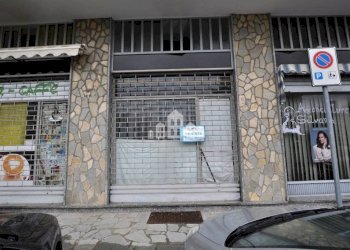 Negozio via Ex Internati, 17, Castellamonte - foto 9
