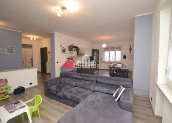 Salone - Trilocale via Cascinassa, 11, Pont-Canavese - foto 1