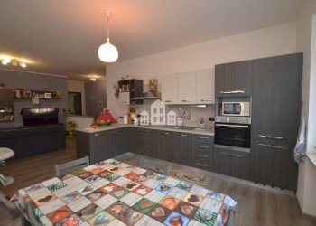 Cucina - Trilocale via Cascinassa, 11, Pont-Canavese - foto 5