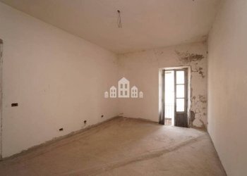 Camera da letto - Trilocale via Arduino, 33, Cuorgnè - foto 16