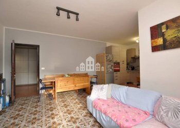 Salone - Trilocale via Milite Ignoto, 7, Cuorgnè - foto 3