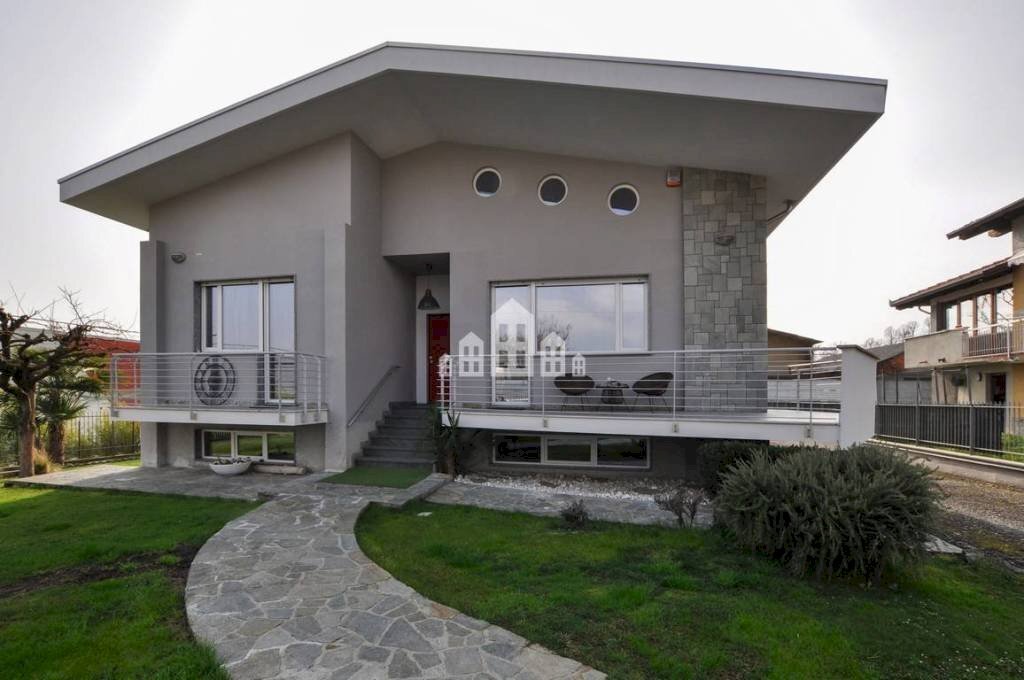 Facciata - Villa via Cerrano, 6, Rivarolo Canavese - photo 3