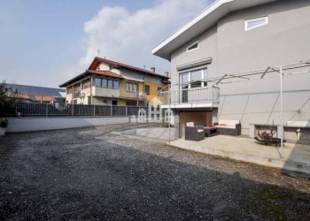 Facciata - Villa via Cerrano, 6, Rivarolo Canavese - foto 37