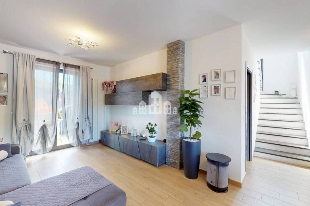 Salone - Villa via Morano, 7a, Perosa Canavese - foto 3