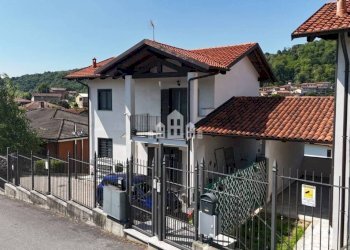 Facciata - Villa via Morano, 7a, Perosa Canavese - foto 2