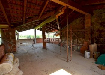 Stanza non arredata - Independent house via Fiorana, 91, Strambino - photo 23