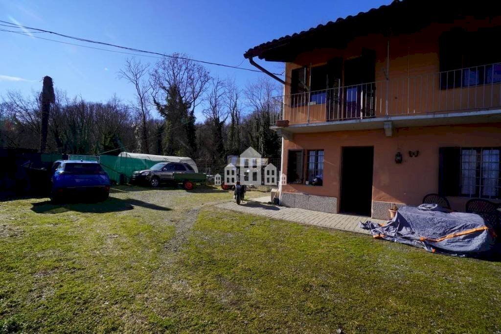 Giardino - Independent house Frazione Preparetto, 136, Castellamonte - photo 2