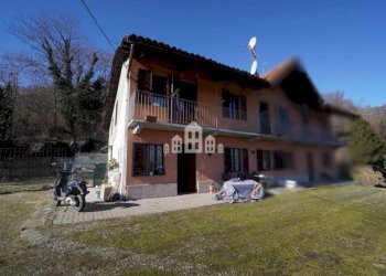 Facciata - Independent house Frazione Preparetto, 136, Castellamonte - photo 1