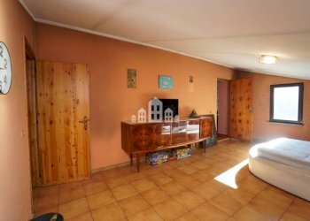 Camera da letto - Independent house Frazione Preparetto, 136, Castellamonte - photo 22