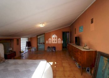 Camera da letto - Independent house Frazione Preparetto, 136, Castellamonte - photo 24