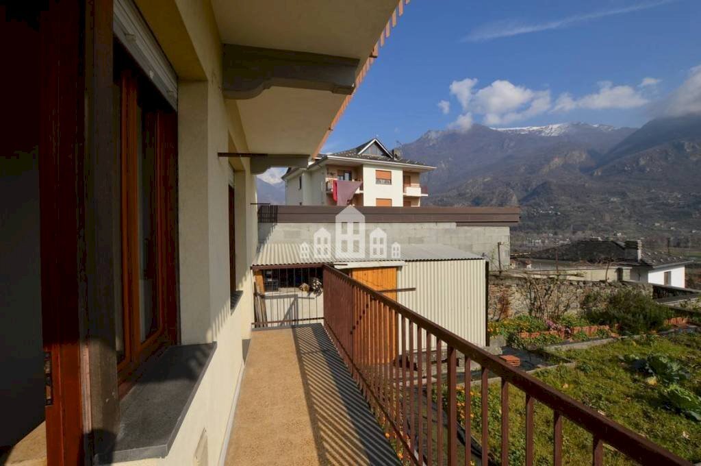 Balcone - Appartamento via Montellina, 9, Quincinetto - foto 2