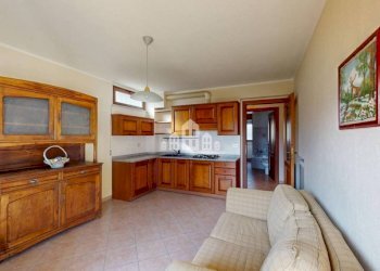 Cucina - Appartamento via Montellina, 9, Quincinetto - foto 8