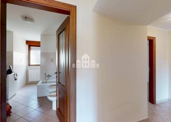 Corridoio - Appartamento via Montellina, 9, Quincinetto - foto 10